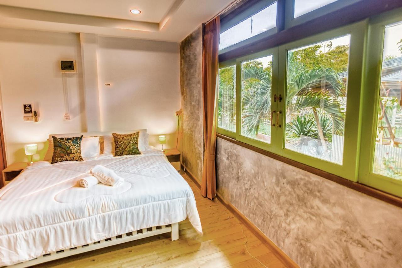 Tonmai Suites Ko Lanta 外观 照片